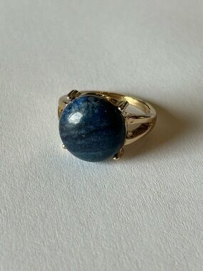 Vintage Gold Ring with Blue Lapis Colored Dome Stone~Size 7